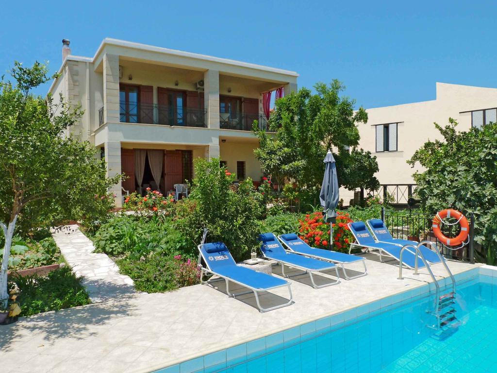 The Garden Villas Máleme Phòng bức ảnh