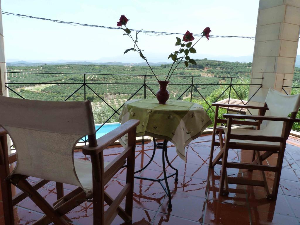 The Garden Villas Máleme Phòng bức ảnh